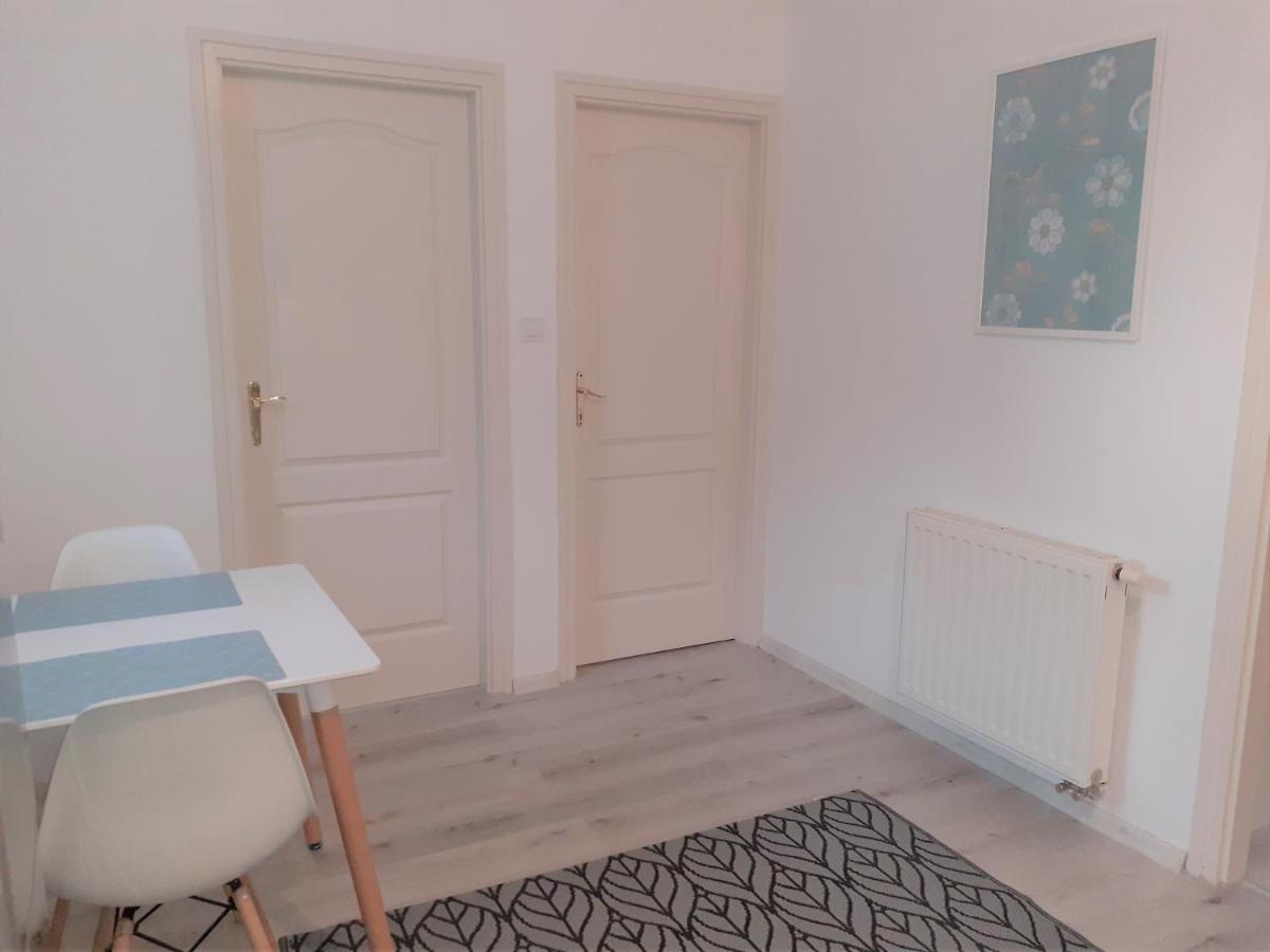 Apartamento Nelli Apartman Keszthely Exterior foto